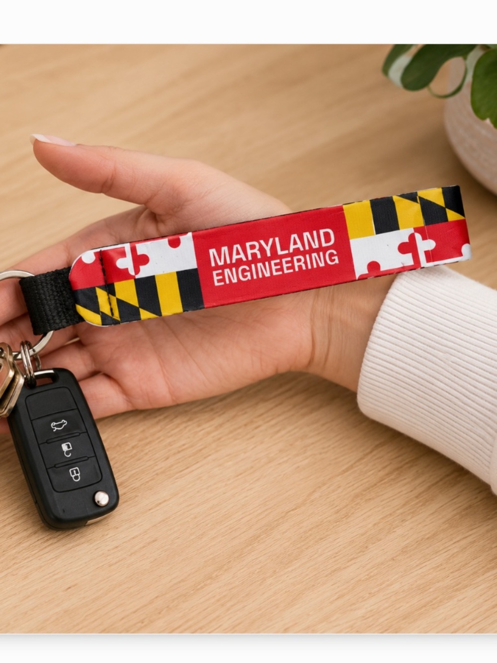 New University of Maryland Engineering  Maryland Flag Wrist Keychain
